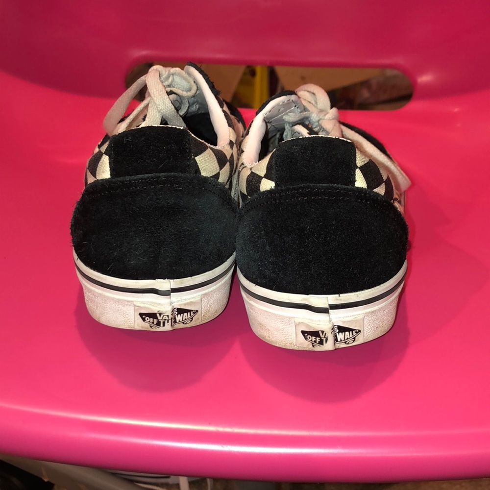 Checker vans - Picture 3 of 5